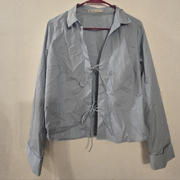 Abercrombie & Fitch Tie Front Long Sleeves Shirt Size Small In Blue - Picture 2 of 12